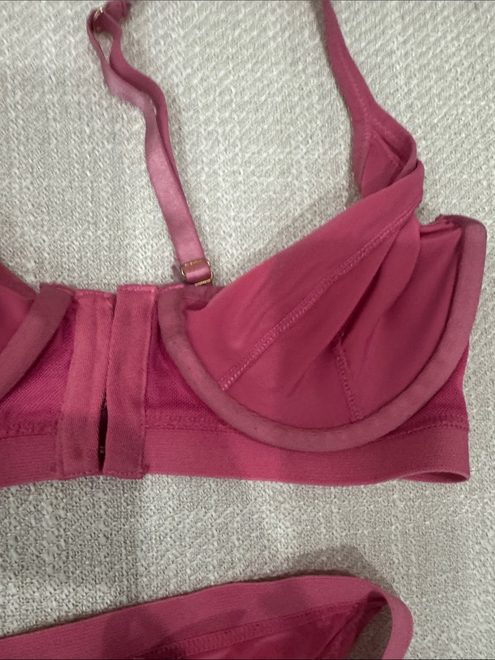 Pretty Little Thing Bra Set - Picture 8 of 8